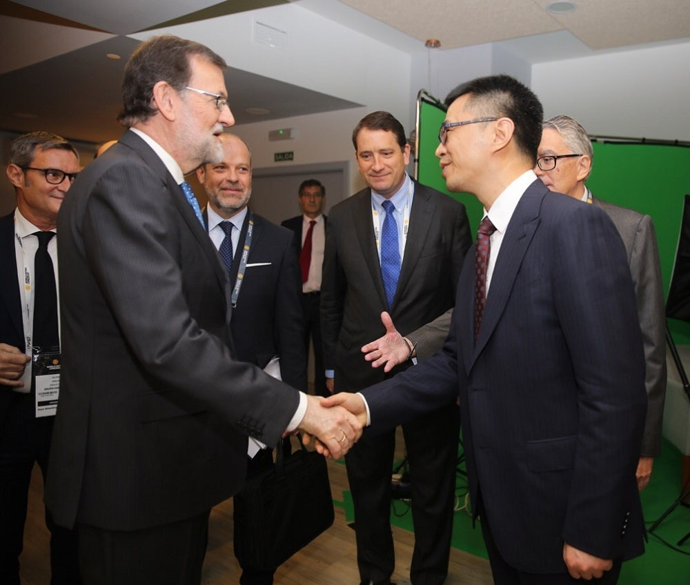 天猫总裁靖捷与西班牙总理拉霍伊（Mariano Rajoy）见面及交流。.jpg